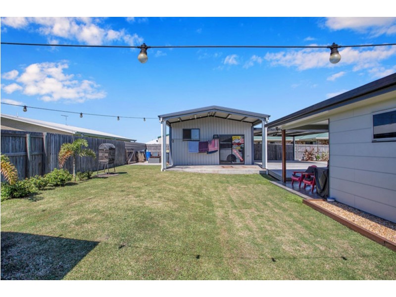 3 Michelle Place, Mirani QLD 4754