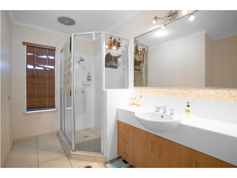 4 Tymons Court, Eimeo QLD 4740
