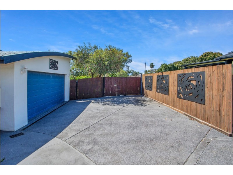 12 Seacove Court, Eimeo QLD 4740