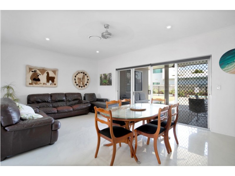 10 ANGLERS PARADE, Blacks Beach QLD 4740