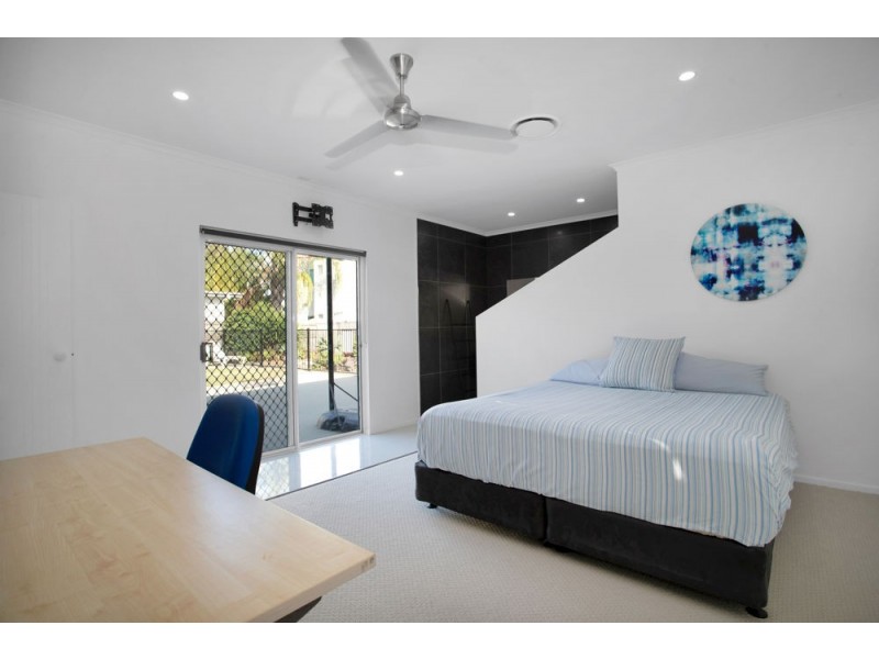 10 ANGLERS PARADE, Blacks Beach QLD 4740