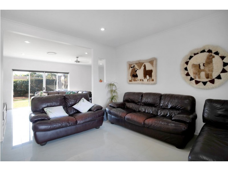 10 ANGLERS PARADE, Blacks Beach QLD 4740