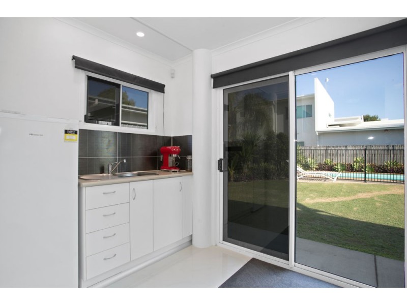 10 ANGLERS PARADE, Blacks Beach QLD 4740