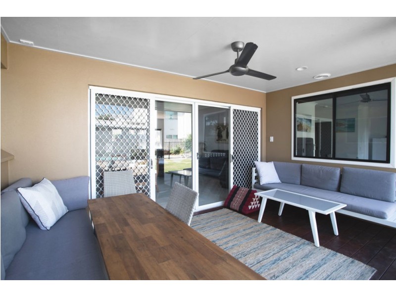 10 ANGLERS PARADE, Blacks Beach QLD 4740