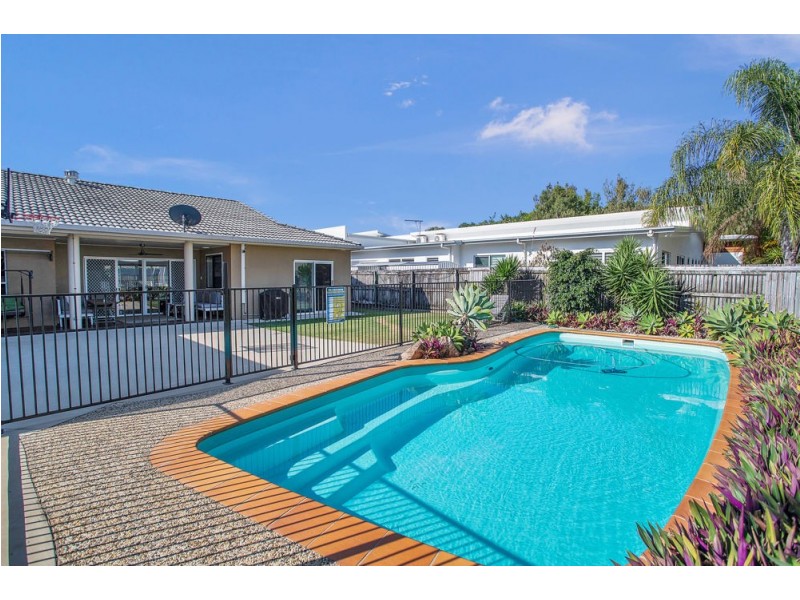 10 ANGLERS PARADE, Blacks Beach QLD 4740