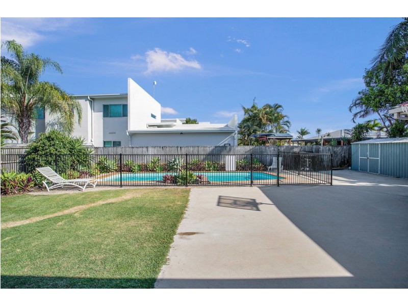 10 ANGLERS PARADE, Blacks Beach QLD 4740
