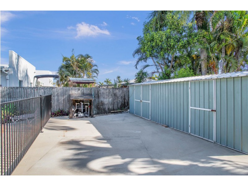 10 ANGLERS PARADE, Blacks Beach QLD 4740