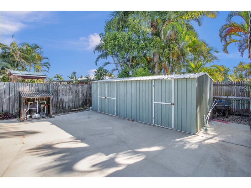 10 ANGLERS PARADE, Blacks Beach QLD 4740