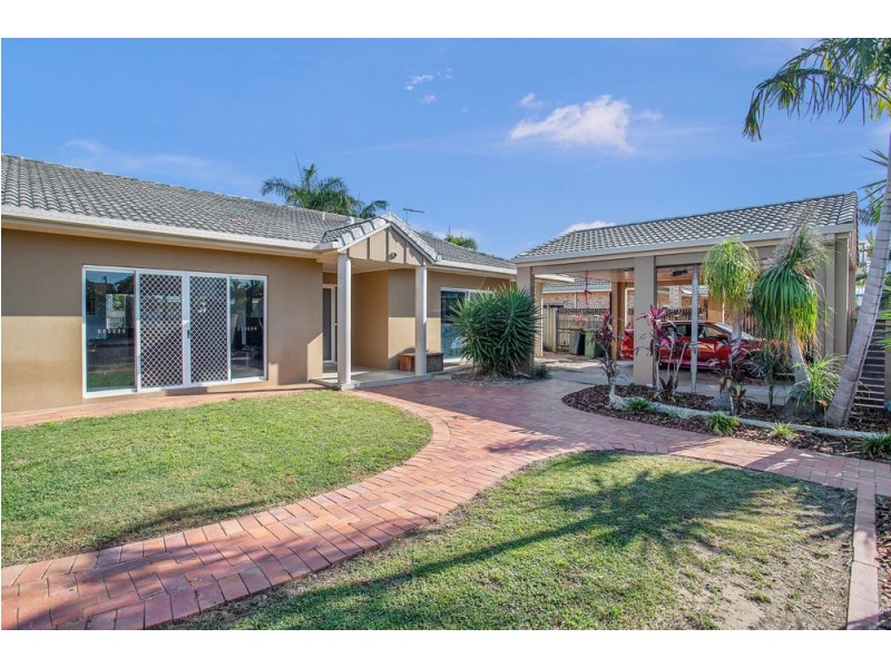 10 ANGLERS PARADE, Blacks Beach QLD 4740