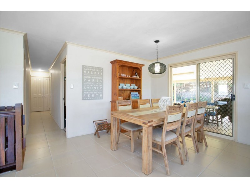 10 McLaughlin Drive, Eimeo QLD 4740