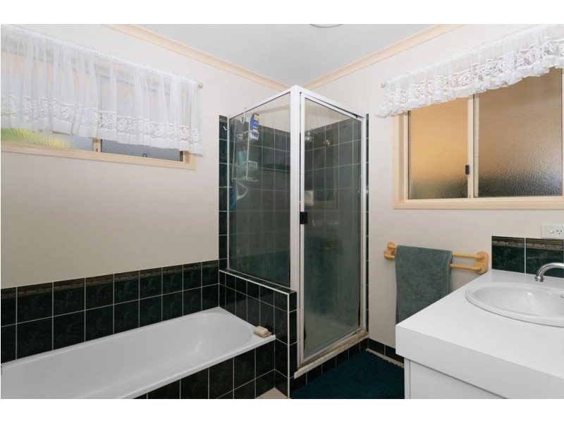 10 McLaughlin Drive, Eimeo QLD 4740