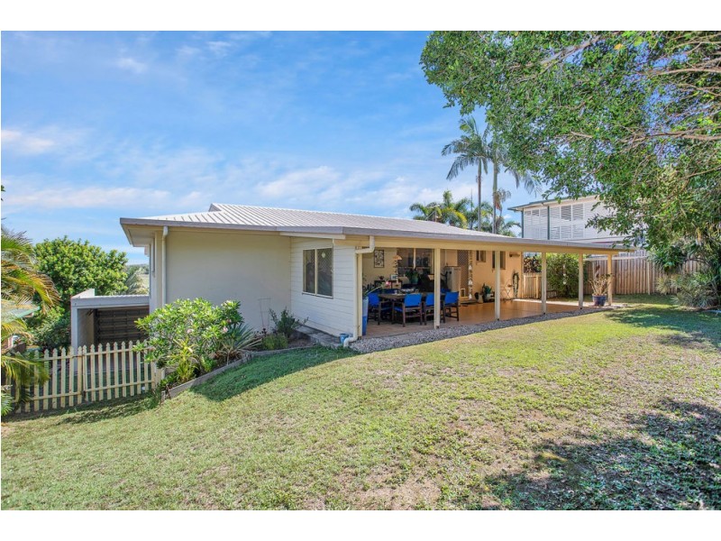 10 McLaughlin Drive, Eimeo QLD 4740