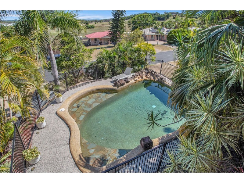 10 McLaughlin Drive, Eimeo QLD 4740