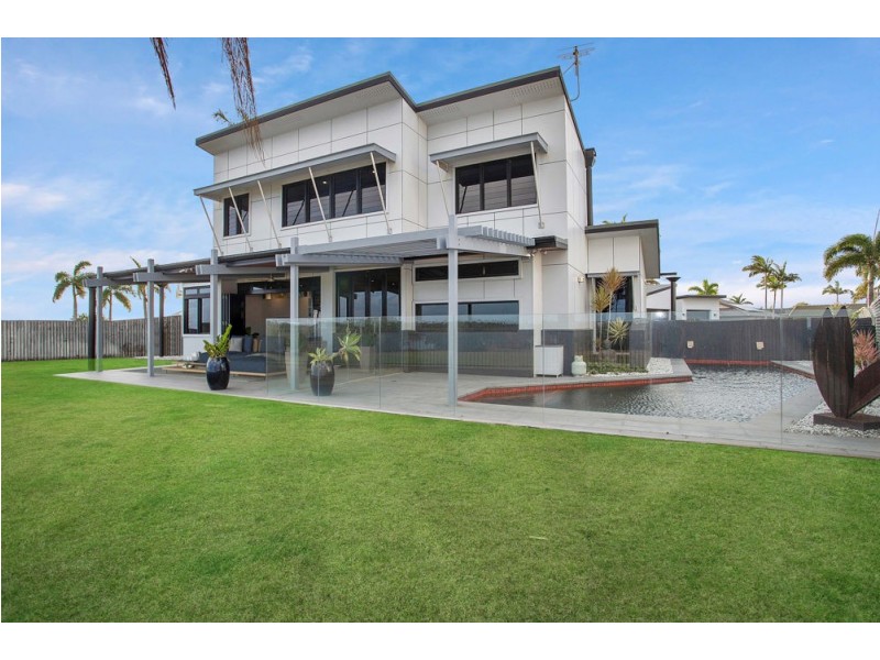33 Riverleigh Drive, North Mackay QLD 4740