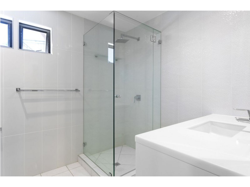 33 Riverleigh Drive, North Mackay QLD 4740