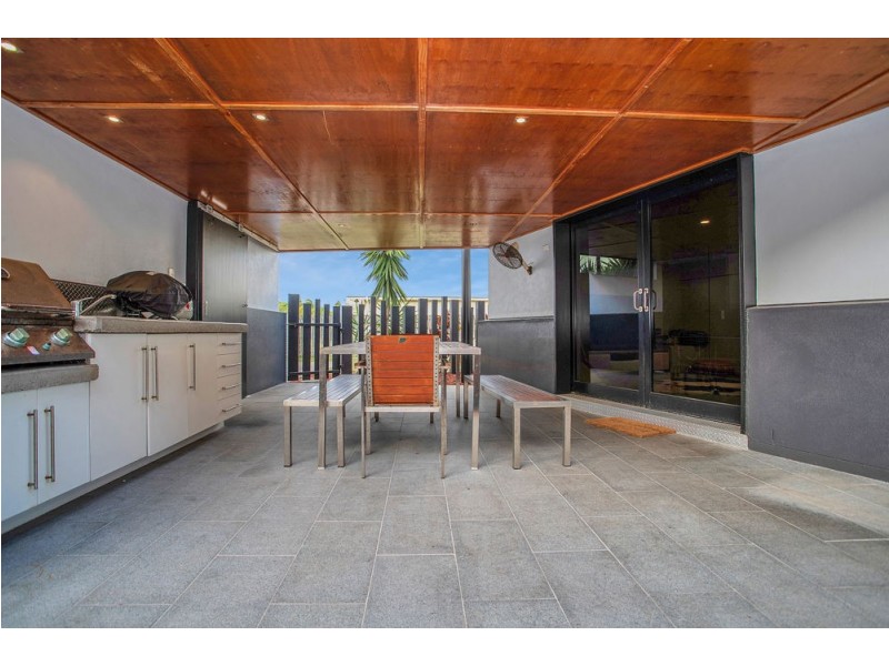 33 Riverleigh Drive, North Mackay QLD 4740