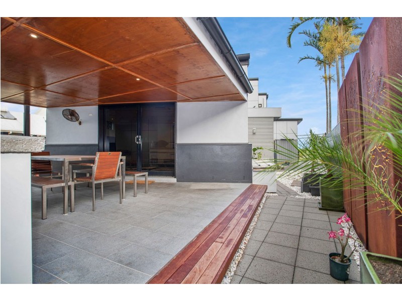 33 Riverleigh Drive, North Mackay QLD 4740