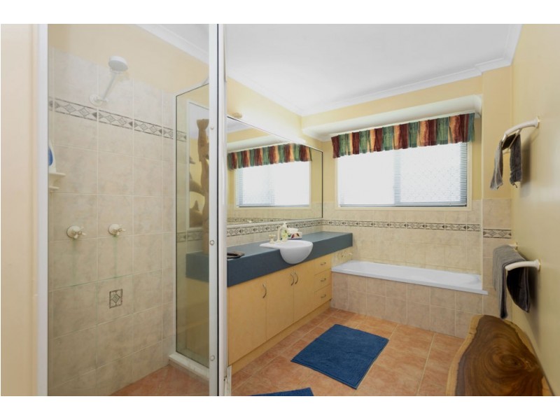 6 Cocos Court, North Mackay QLD 4740