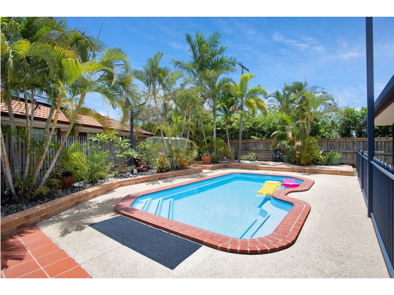 6 Cocos Court, North Mackay QLD 4740