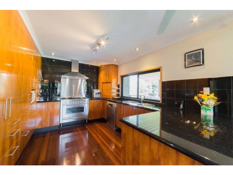 6 Weir Street, East Mackay QLD 4740