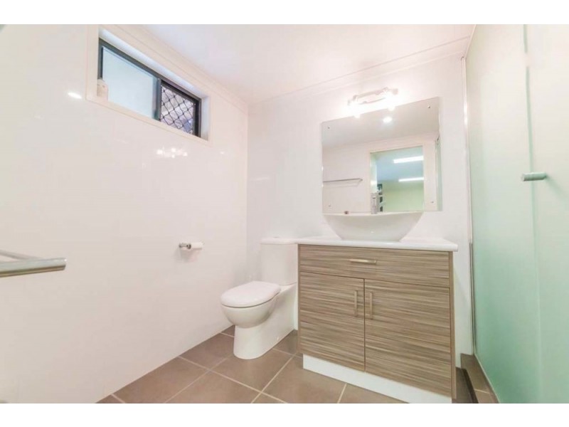 6 Weir Street, East Mackay QLD 4740