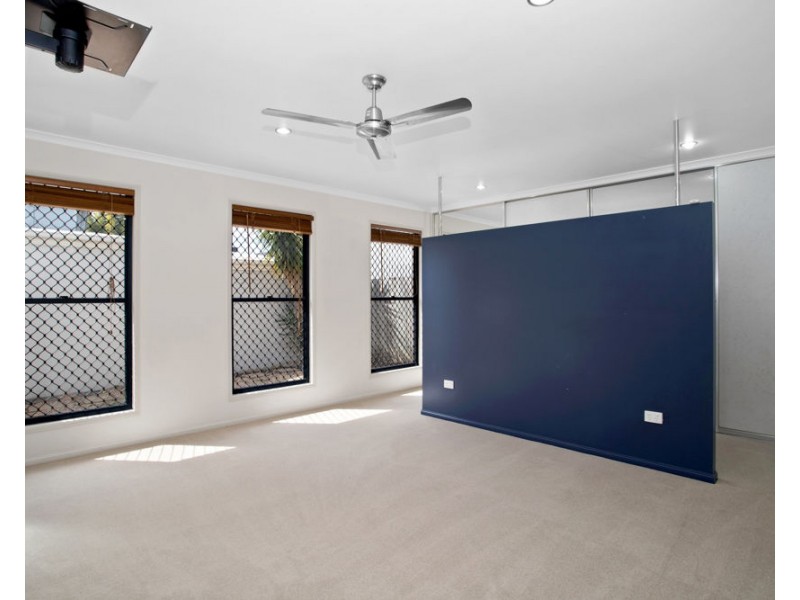 27/4 Bourke Street, Blacks Beach QLD 4740