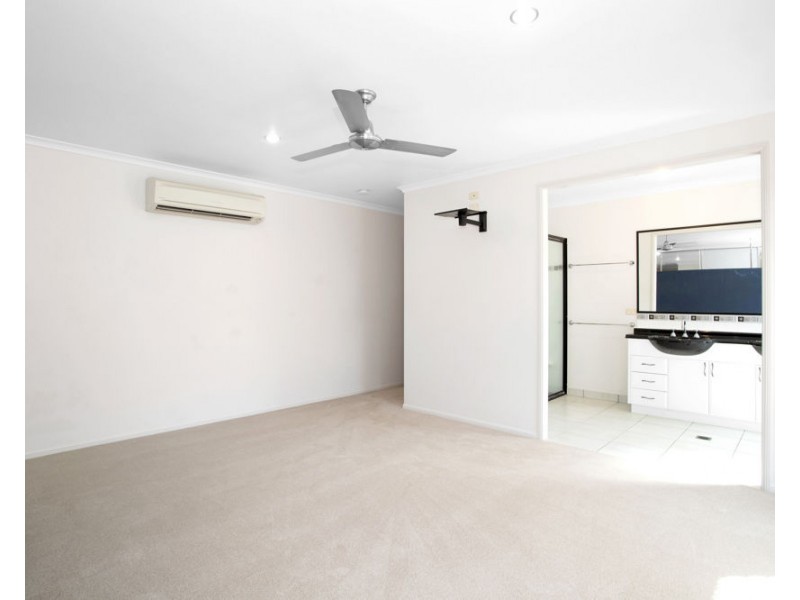 27/4 Bourke Street, Blacks Beach QLD 4740