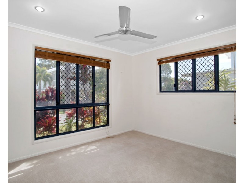 27/4 Bourke Street, Blacks Beach QLD 4740