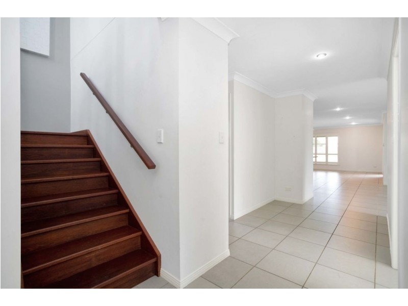 5 Woodroffe Place, Glenella QLD 4740