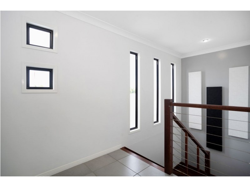 5 Woodroffe Place, Glenella QLD 4740