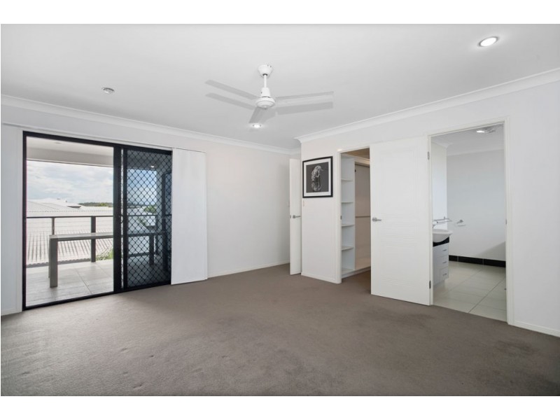 5 Woodroffe Place, Glenella QLD 4740