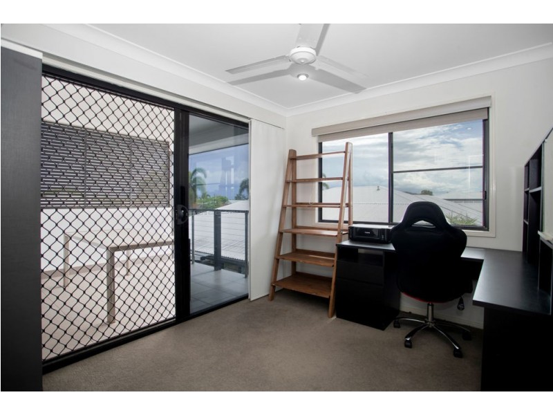 5 Woodroffe Place, Glenella QLD 4740
