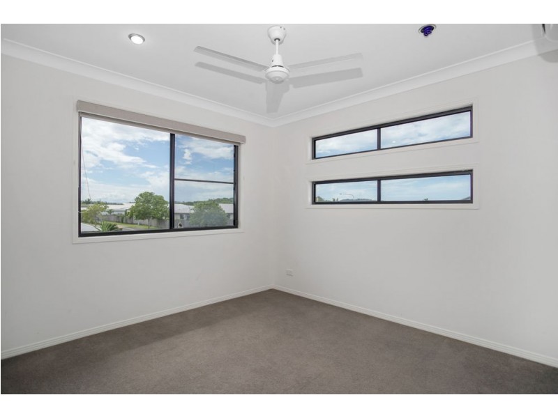 5 Woodroffe Place, Glenella QLD 4740