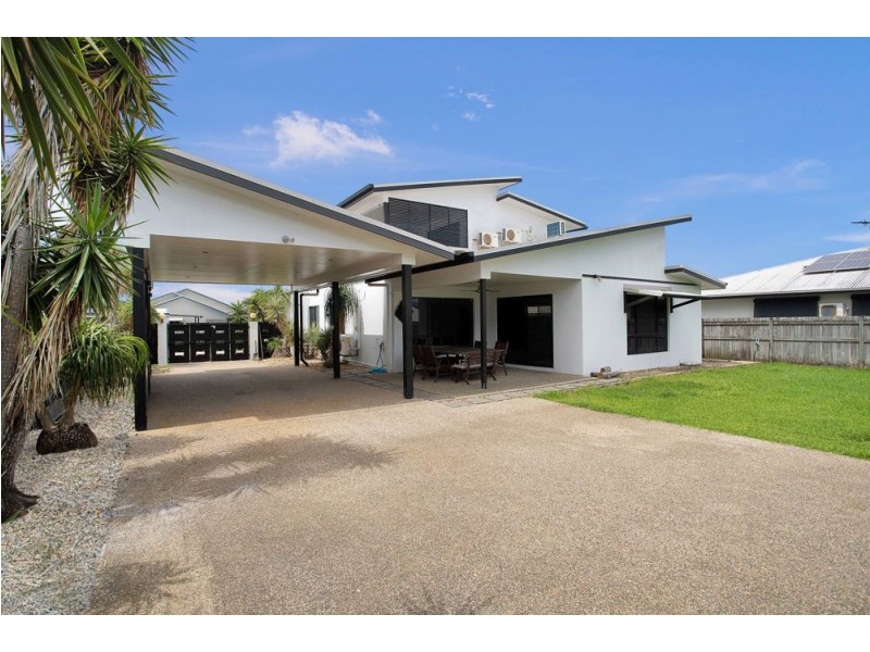 5 Woodroffe Place, Glenella QLD 4740