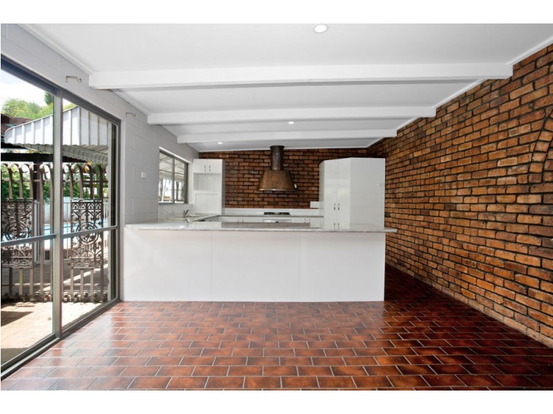 10 Boulton Street, South Mackay QLD 4740