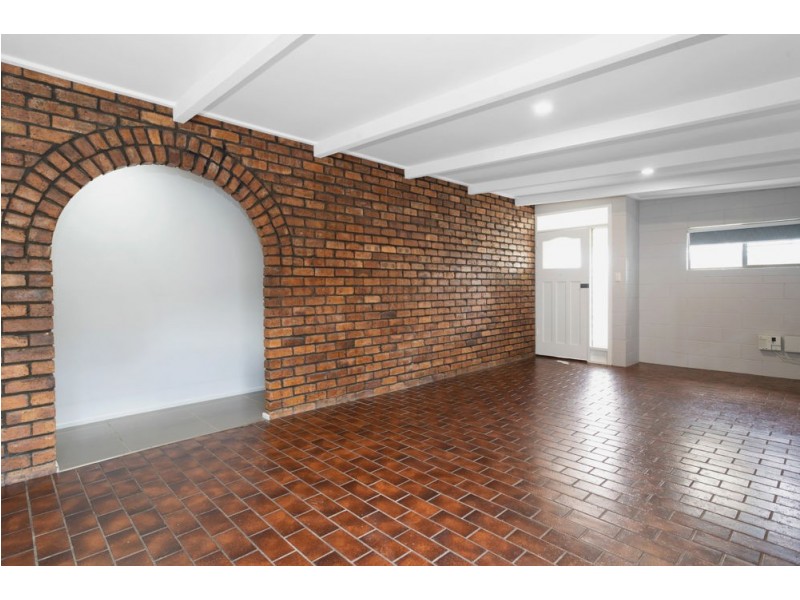 10 Boulton Street, South Mackay QLD 4740