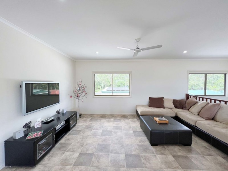 22 Murray Road, St Helens Beach QLD 4798