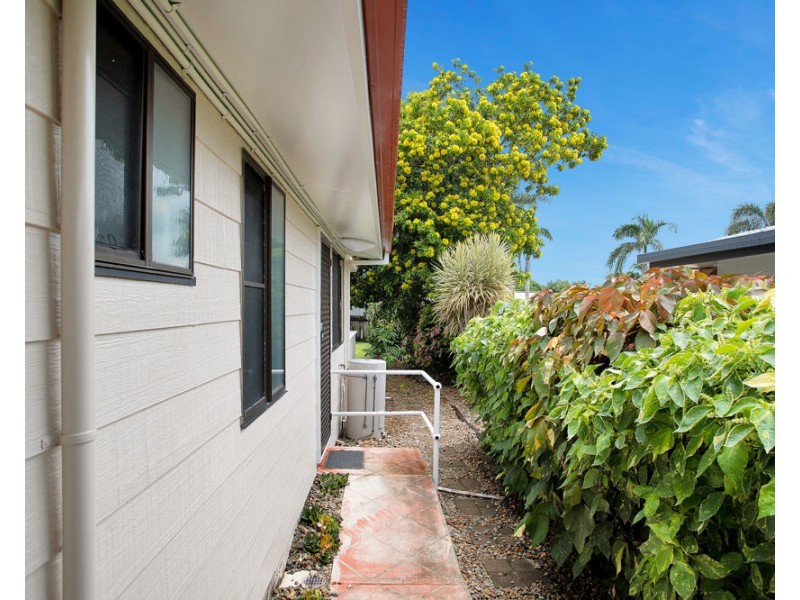 40 Blacks Beach Road, Blacks Beach QLD 4740