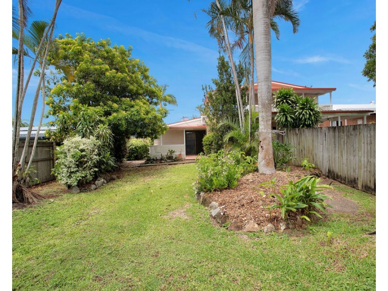 40 Blacks Beach Road, Blacks Beach QLD 4740