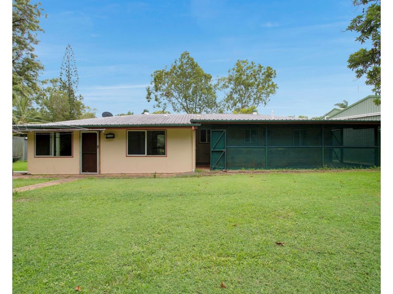 11 Windsor Drive, Hay Point QLD 4740