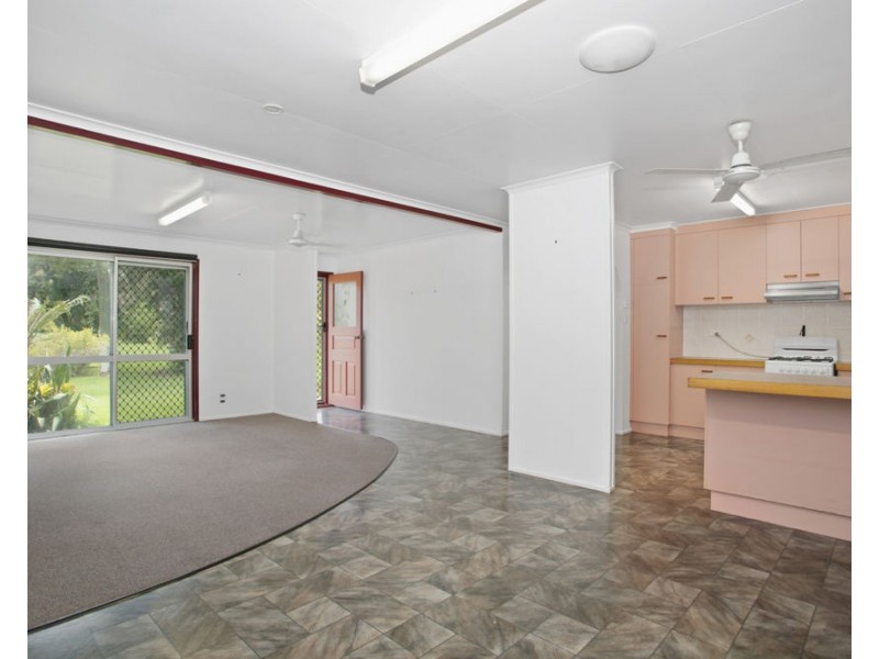 11 Windsor Drive, Hay Point QLD 4740