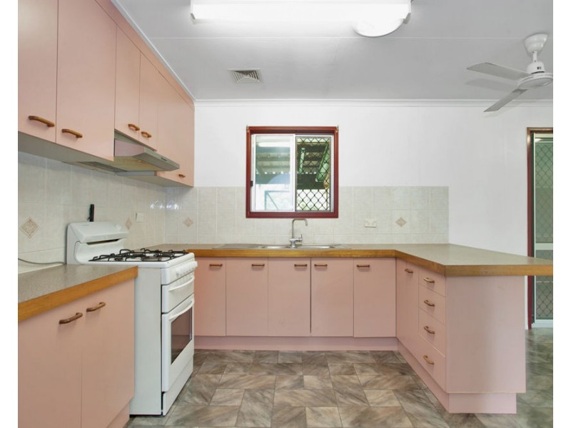 11 Windsor Drive, Hay Point QLD 4740
