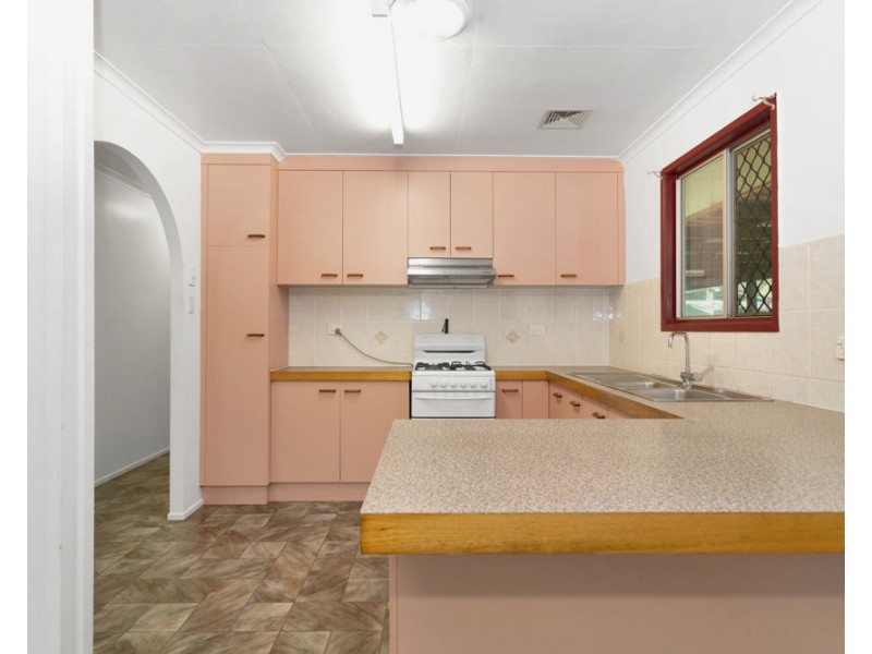 11 Windsor Drive, Hay Point QLD 4740