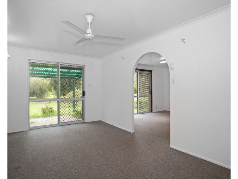 11 Windsor Drive, Hay Point QLD 4740