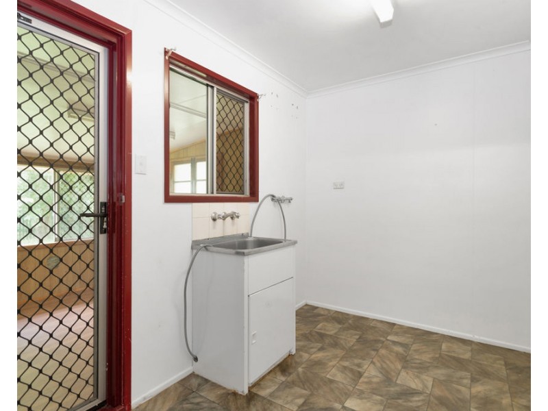 11 Windsor Drive, Hay Point QLD 4740