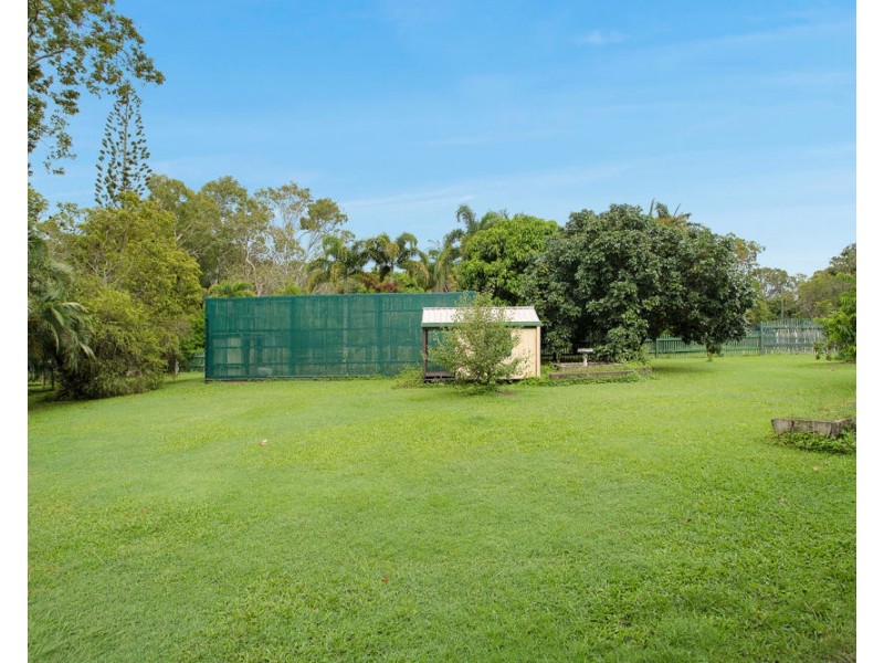 11 Windsor Drive, Hay Point QLD 4740
