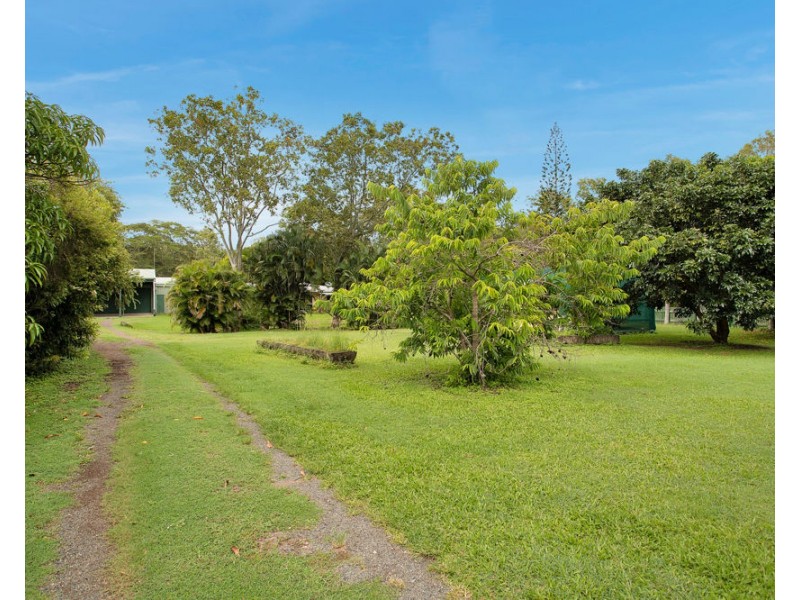 11 Windsor Drive, Hay Point QLD 4740