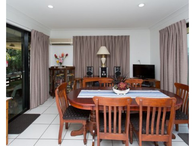 10 Seabreeze Court, Slade Point QLD 4740