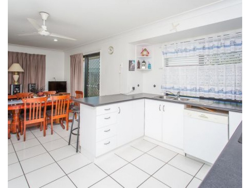 10 Seabreeze Court, Slade Point QLD 4740