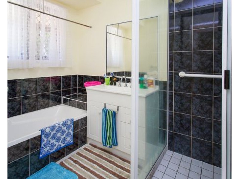 10 Seabreeze Court, Slade Point QLD 4740